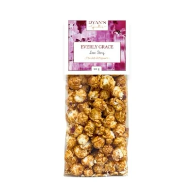 Afbeelding van Everly Grace Popcorn Love Story, 100 g popcornzakjes met amandelen, vanille en rozenblaadjes uit onze fabriek in Augsburg, Duitsland