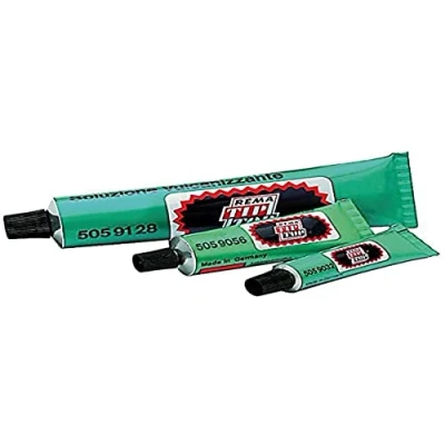 Afbeelding van Rema Tip Top Solutie Lijm Op Benzinebasis 50 Gram/ 70 Ml