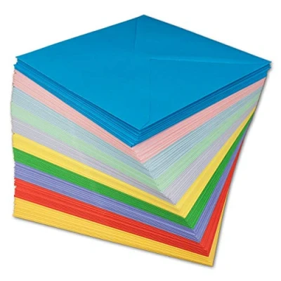 Afbeelding van Glüxx Agent 50 stuks 100 g/m² kleurrijke vierkante enveloppen zonder venster 15,5 x cm met natte plakrand gekleurde doopenveloppen