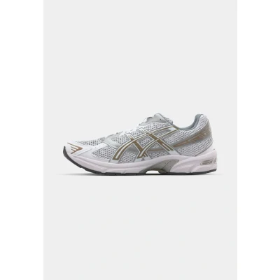 Afbeelding van Asics Sportstyle GEL 1130 Unisex Sneakers laag, Maat: 37, White/pepper Schoenen