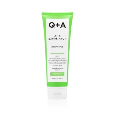 Image de Q+A Gommage Exfoliant aux AHA, Ce mélange d’acide lactique et glycolique, associé à des exfoliants physiques, contribue améliorer la texture de peau, 250ml