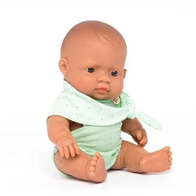 Afbeelding van BABYPOP Latijns Amerikaanse jongen AANGEKLEED 21cm, met vanillegeur, waterdicht, anatomisch correct, in vinyl. Made Spain
