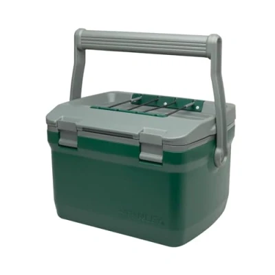 Afbeelding van Stanley Adventure Outdoor Cooler 6,6 l groen, dubbelwandig isolerend schuim, BPA vrij, koelbox, zeer robuuste campingkoelbox, die ook als stoel fungeert, waterdicht