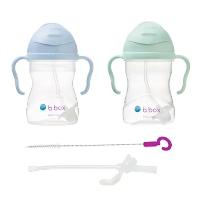 Afbeelding van b.box Set van 2 leerbekers voor baby&#039;s, met reserverietje en reinigingsborstel, inklapbaar deksel, BPA vrij, vaatwasmachinebestendig, vanaf 6 maanden, x 240 ml