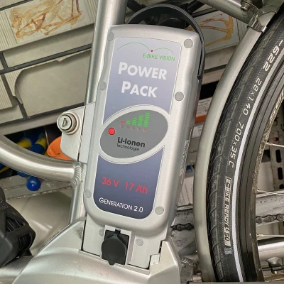 Afbeelding van E bike accu inclusief oplader geschikt voor Flyer Deluxe 36V NKY352B2, NKY370B2 Panasonic drive 36 Volt 17Ah 612Wh zitbuis