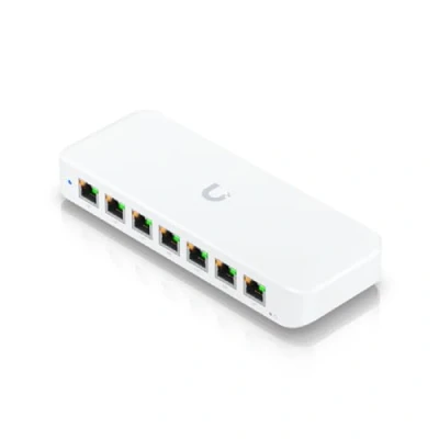 Afbeelding van Ubiquiti A compact, 8 port, Layer 2 GbE PoE switch with versatile mounting options.