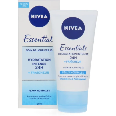 Afbeelding van Nivea Essentials SPF 15 24H Hydration Dagcrème 50 ml (Franse tekst)