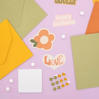 Afbeelding van Violet Studio Essential Collection Mini Card Making Kit Blooms
