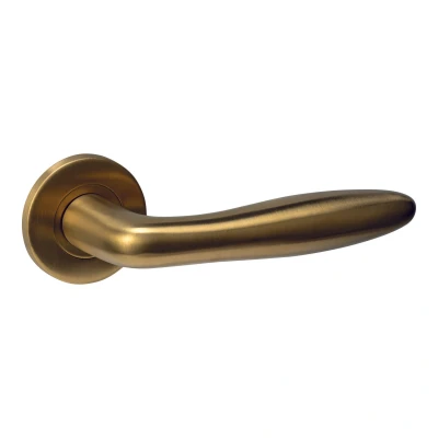 Afbeelding van Intersteel Deurkruk Q 03 op rozet verdekt ø52x6mm PVD messing mat