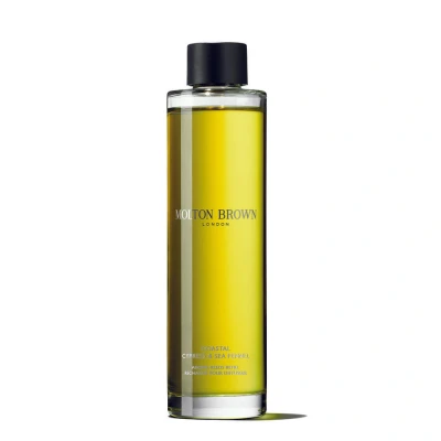 Afbeelding van MOLTON BROWN Coastal Cypress &amp; Sea Fennel Geurstokjes Refill 150 ml