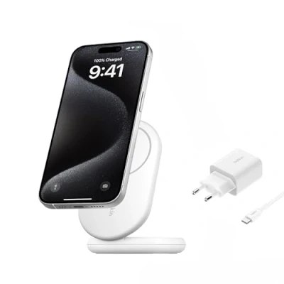 Afbeelding van Belkin BoostCharge MagSafe oplaadstation (opvouwbare oplader, 15 W, voor Qi2 apparaten en alle iPhone 15, 14, 13, Standy compatibele incl. netadapter, wit)