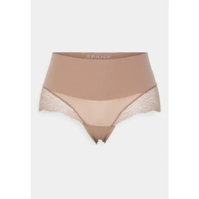 Afbeelding van SPANX dames Undie Tectable corrigerende slip met kant in de kleur Lichtbruin, maat: M