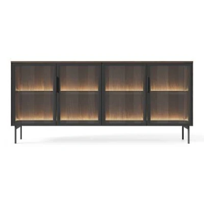 Afbeelding van Selsey Lumi Dressoir met 4 deuren glazen fronten en LED verlichting eik Dunin 181 cm
