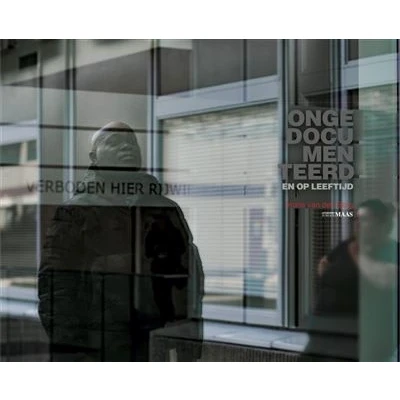 Image de Ongedocumenteerd en op leeftijd
