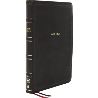Afbeelding van NKJV, Deluxe End of Verse Reference Bible, Personal Size Large Print, Leathersoft, Black, Red Letter, Comfort Print