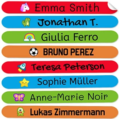 Afbeelding van 50 gepersonaliseerde naamstickers voor het markeren van potloden, markers, balpennen. Gekleurde etiketten kinderen op school en kleuterschool, waterdicht. Afmetingen 4,6 x 0,6 cm.