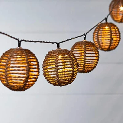 Afbeelding van Lights4fun Zonneslinger met 10 ballen van rotan