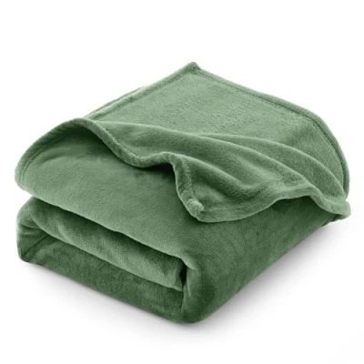 Afbeelding van CozyLux Fleecedeken, flanel, 150 x 200 cm, deken voor tweepersoonsbed, grote maat, bankovertrek, warm en zacht, van pluche, groen