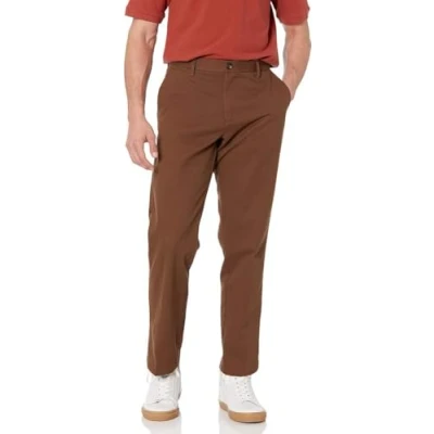 Image de Amazon Essentials Coupe classique Pantalon chino infroissable avec devant plat pour homme (disponible en grand et long), Marron, 36W x 33L