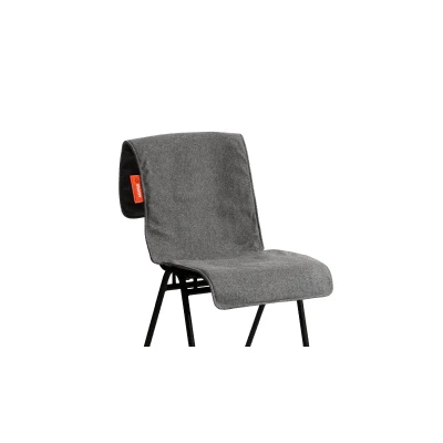 Afbeelding van Stoov warmtedeken Big Hug XL Duurzaam &amp; Draadloos Infrarood Verwarmd stoelkleed 45x135 cm Grey Original Plus batterij