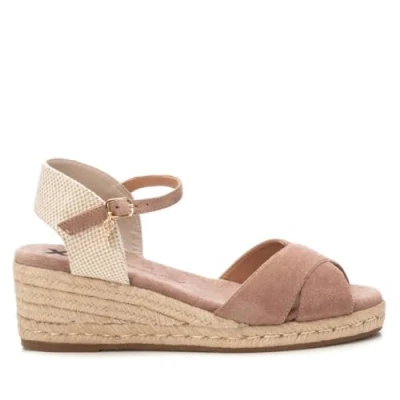 Afbeelding van XTI Comfortabele en veelzijdige sandalen voor dames. Casual mode, Taupe 38, 41 EU