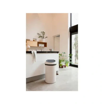 Afbeelding van Brabantia Touch Bin 60 Liter Soft Beige