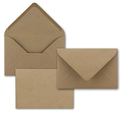 Afbeelding van Kraftpapier enveloppen bruin 50 stuks DIN B6 125 x 185 mm 120 gram per m² groter dan voor dikke vouwkaarten met natte plakrand ideaal Kerstmis en uitnodigingen
