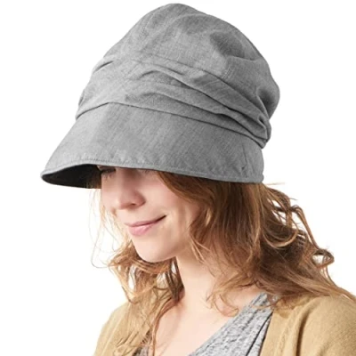 Afbeelding van CHARM Zomerhoed van biologisch katoen voor dames, chemo, brede rand, UV bescherming, grijs.