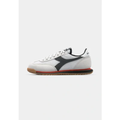 Afbeelding van Diadora Cross Unisex Sneakers laag, Maat: 44, White/black beluga Textiel