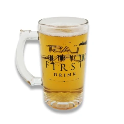 Afbeelding van Mad Monkey Grappig bierglas met opschrift &quot;First Drink&quot;