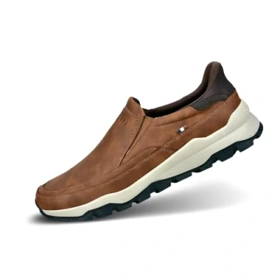 Afbeelding van bugatti Slip on met hiking touch in casual comfortabele mocassin look voor heren, Cognac.