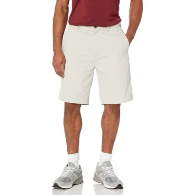 Image de Amazon Essentials Short Entrejambe 23 cm Coupe Classique Men&#039;s, Argent, 33W