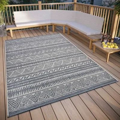 Afbeelding van Binnen en buitenkleed Triangolo 115x170cm Grijs Modern Vloerkleed 123vloerkleed.nl is de online webshop voor vloerkleden woonaccessoires.