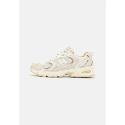 Afbeelding van New Balance heren 530 sneaker van mesh met metallic details in de kleur Wit, maat: 45