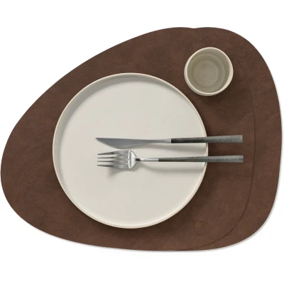 Afbeelding van LIND DNA Placemats Nupo Leer Dark Brown Curved 44 x 37 cm 2 Stuks