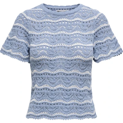 Afbeelding van Only T shirt Onlannasofia Life Ss Stripe O neck 15318123 Forever Blue/cloud Dancer Dames Maat L