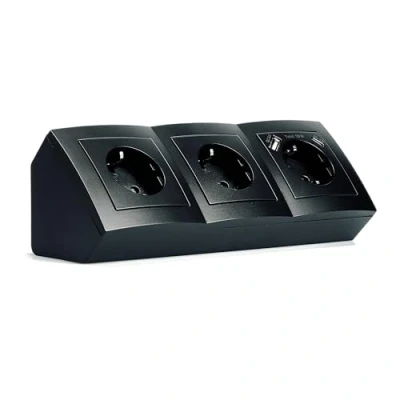 Afbeelding van MC POWER Flair inbouwstekkerdoos 3 hoekstopcontacten + USB C/A, 15 cm kabel met kroonluchtingsklem, 230 V / 16 A, opbouw, mat zwart
