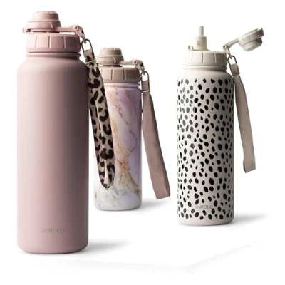Afbeelding van MAMEIDO Thermosfles met rietje, 700 ml, BPA vrije roestvrijstalen thermosfles, lekvrije drinkfles en draaggreep, waterfles (poederblush, 0,7 l)