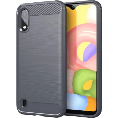 Afbeelding van Cadorabo Hoesje geschikt voor Samsung Galaxy A01 in BRUSHED GRIJS Beschermhoes van flexibel TPU siliconen roestvrij staal carbonvezel look Case Cover
