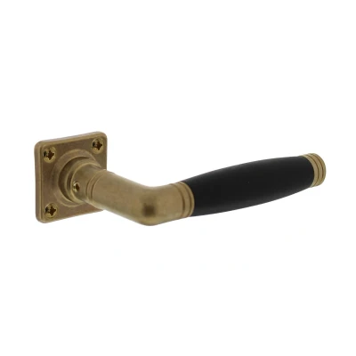 Afbeelding van Deurklink Ton 222 messing getrommeld / ebbenhout 38x38x7 mm