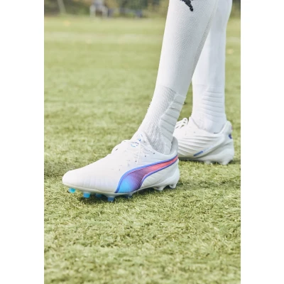 Afbeelding van Puma KING Ultimate FG/AG Voetbalschoenen met kunststof noppen, Heren, Maat: 44.5, White/bluemazing/flat light gray/sunset glow Imitatieleer/ textiel