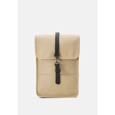 Afbeelding van Rains backpack Mini W3 sand