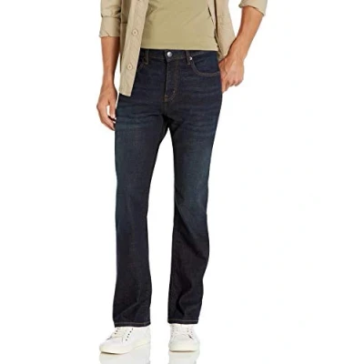 Image de Amazon Essentials Jean bootcut coupe droite pour homme, teinture par nœuds indigo foncé, 91,4 x 86,4 cm (l L)
