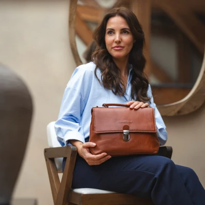 Afbeelding van The Chesterfield Brand Renata Aktetas Messenger Leer 29 cm