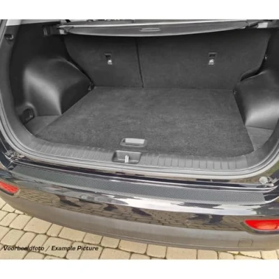 Afbeelding van Pasklare Achterbumperbeschermfolie passend voor Audi Q5 (8R) S Line 2008 2016 Carbon look