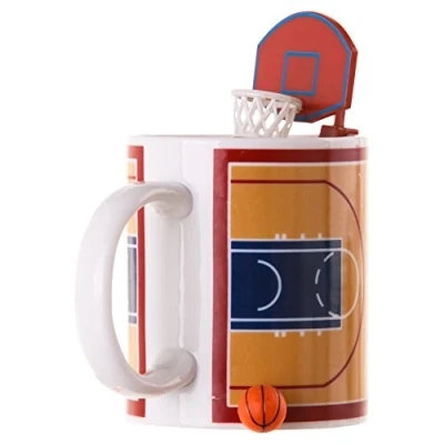 Afbeelding van Winkee Basketbalmok met mand en bal Sportkoffiemok speelfunctie voor basketbalfans