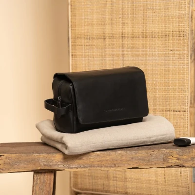 Afbeelding van The Chesterfield Brand Rosario Toilettas zwart