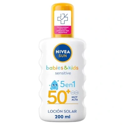 Afbeelding van NIVEA SUN Babies &amp; Kids Sensitive Zonnespray FP50+ (1 x 200 ml), zonnebrandcrème voor kinderen, zeer hoge zonwering ter vermindering van het risico op zonneallergieën