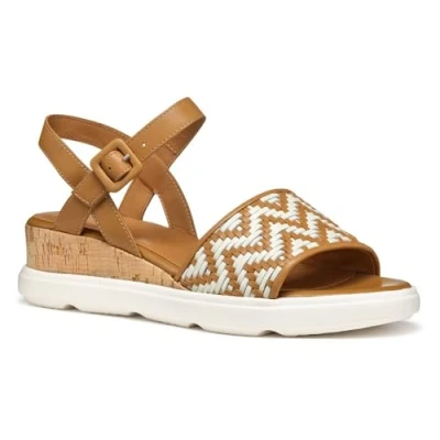 Afbeelding van Geox PISA Sandalen met plateauzool, Dames, Maat: 35, Camel papyrus Leer