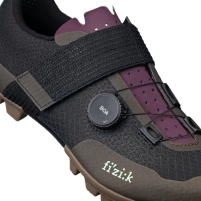 Afbeelding van Fizik Vento Ferox Carbon klikfietsschoenen, modder/druif, maat 46 EU